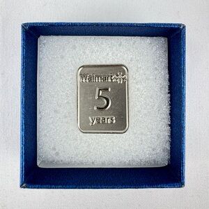 NWT Walmart Official Employee 5 Year Pin